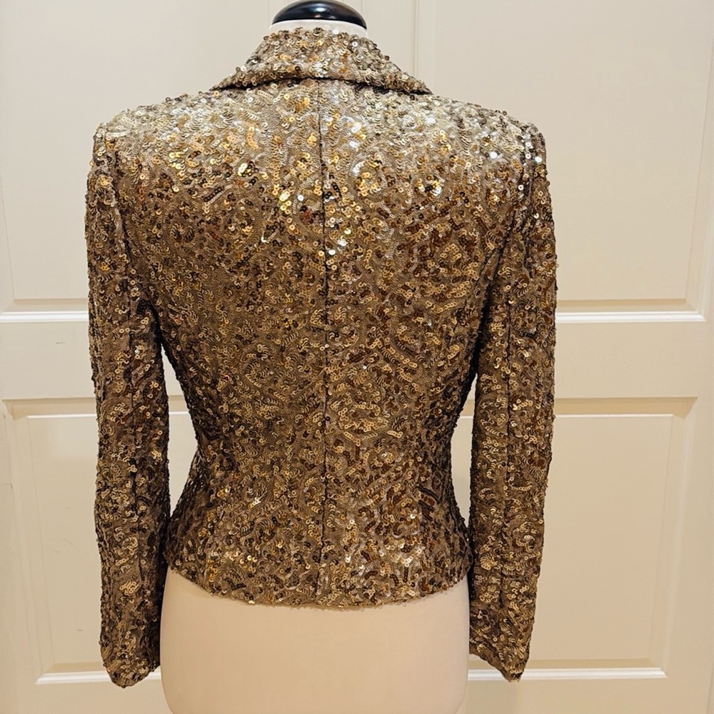 St. John ladies sequined jacket size 4 price is firm - Picture 2 of 9